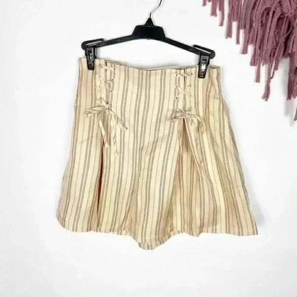 Joie‎ Boseda Striped Lace-Up Shorts Cream Size 4 - Picture 2 of 6